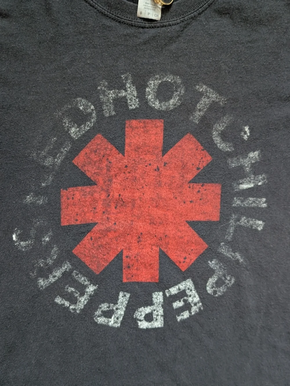 Red Hot Chili Peppers Retro Band Tee (S) - Picture 3 of 6